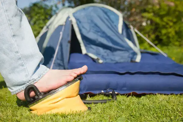 colchonete inflavel para camping